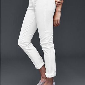 🤍 GAP Best Girlfriend Jeans – White Denim – Size 32 Regular